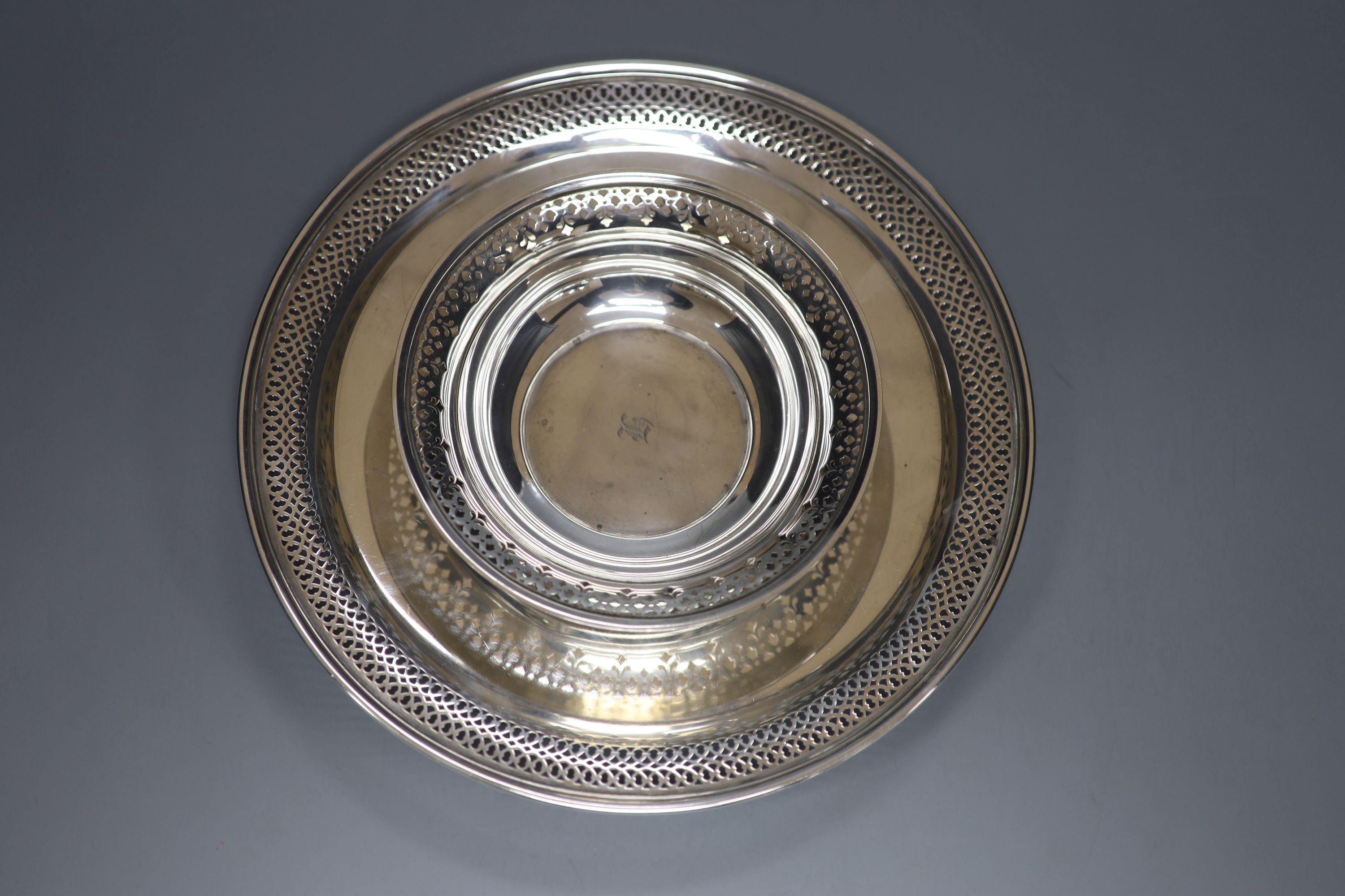 An early to mid 20th century Tiffany & Co sterling platter, 27.2cm and bowl, with pierced borders